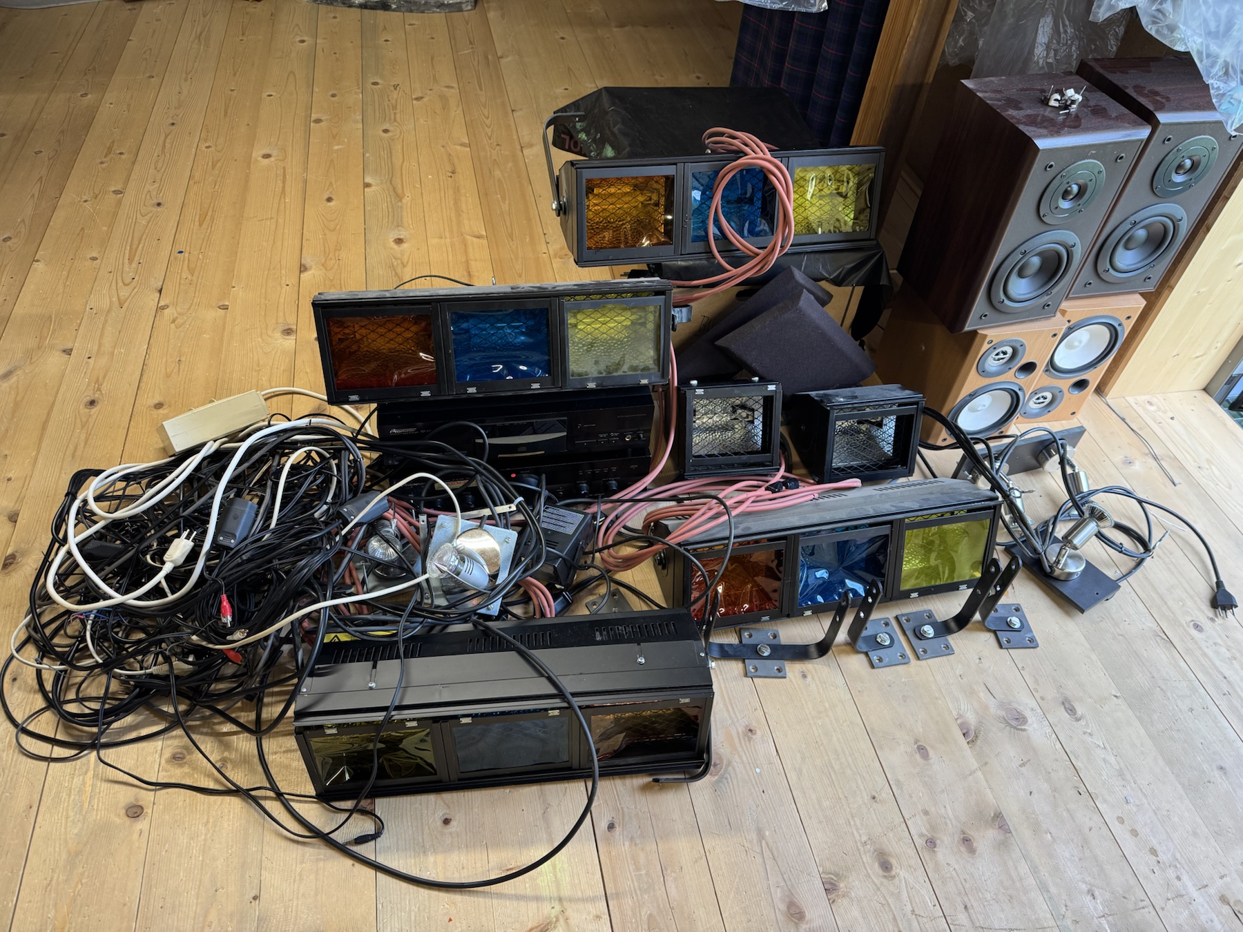 Ausgebaute Licht- und Tontechnik im Puppentheater